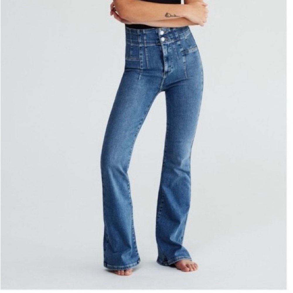 We The Free Jayde Flare Jeans Size 25 Sunburst Blue